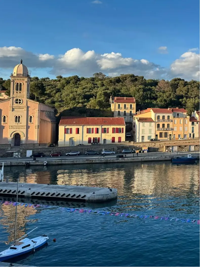 Église Notre-Dame-de-Bonne-Nouvelle et port de Port-Vendres au coucher du soleil, Côte Vermeille