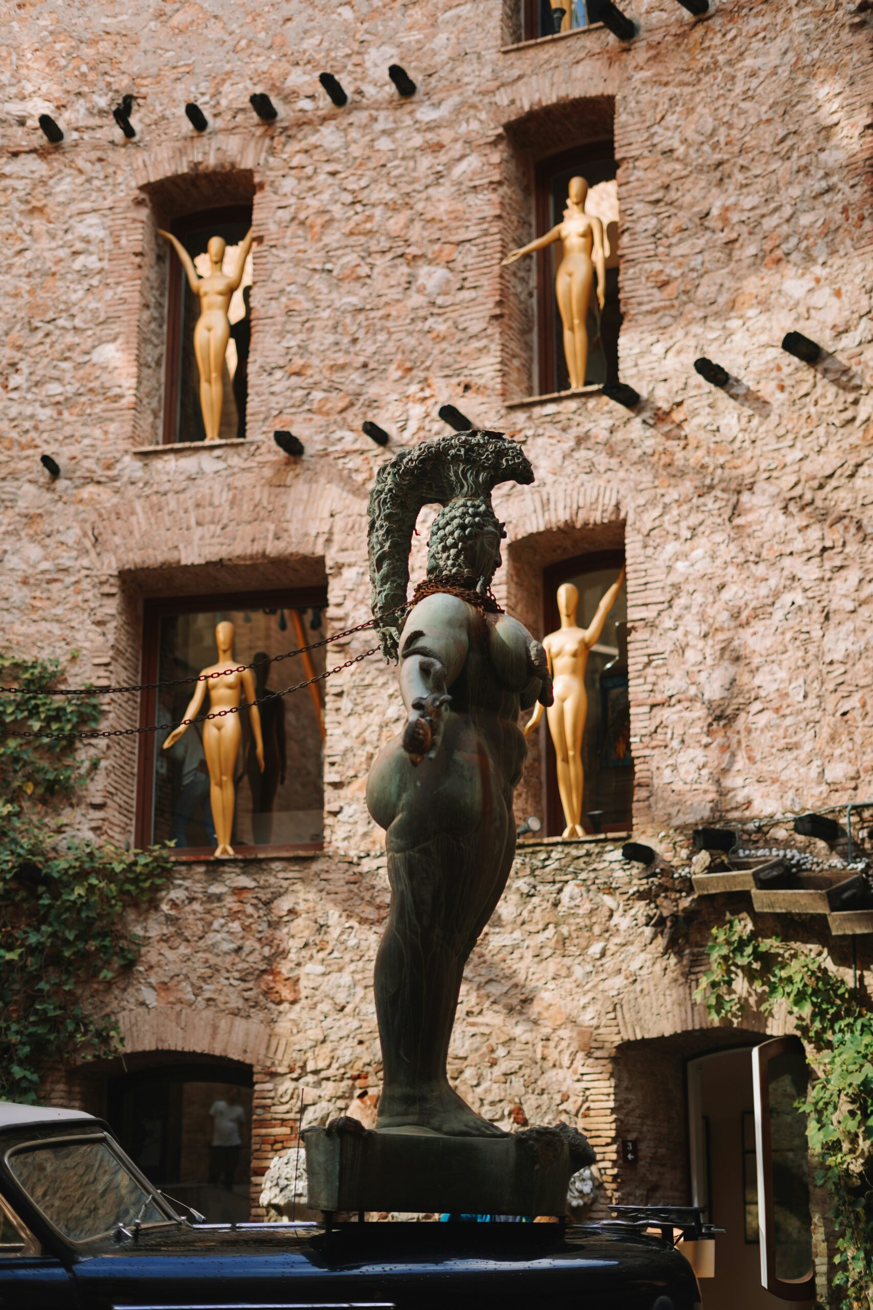 Musée Dalí de Figueres en Espagne, à moins d'1h de la maison de location à Port-Vendres